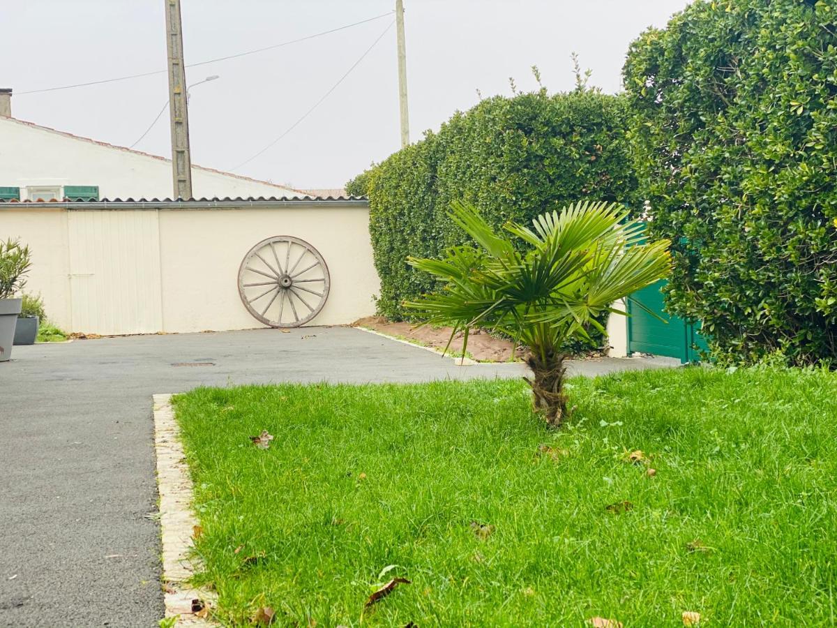 Maison De Campagne Chez Trabou Et Loulou 20 Min De La Rochelle Aigrefeuille-dʼAunis Exteriör bild