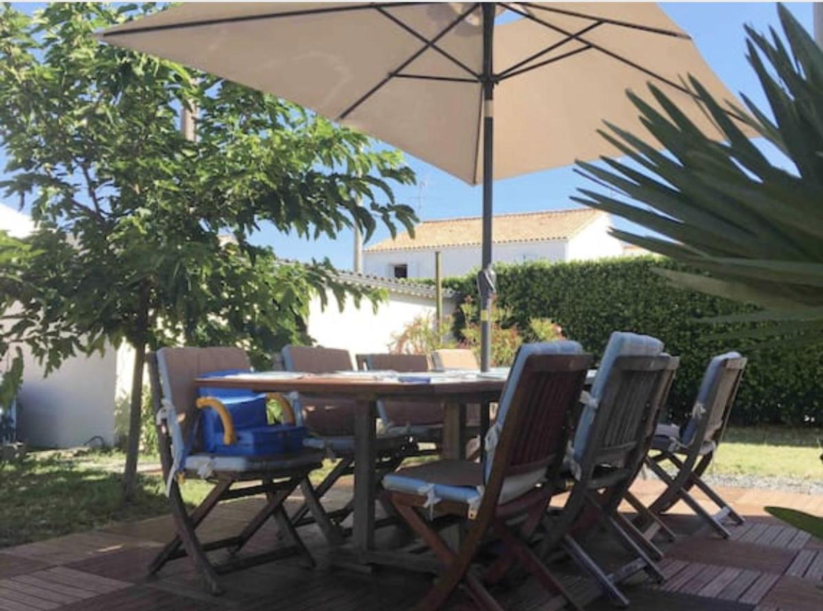 Maison De Campagne Chez Trabou Et Loulou 20 Min De La Rochelle Aigrefeuille-dʼAunis Exteriör bild